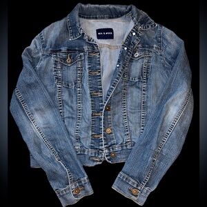 MIA & MOSS DENIM JACKET Size Small. EUC.
